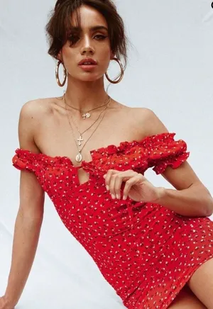 Dress Red thumbnail 1