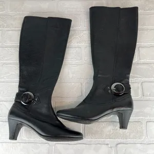 Aerosoles Incredible Riding Boots 7 Black Leather Zip Knee High Heelrest Cushion thumbnail 1