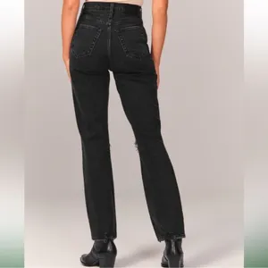 Abercrombie & Fitch The 90s Straight Ultra High Rise Jeans‎ Black Distressed thumbnail 3