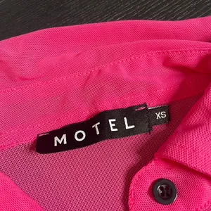Motel‎ Rocks Hot Pink Mesh Button Down Shirt Long Sleeve Sheer Top XS Neon Pink thumbnail 2