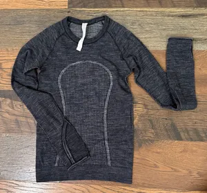 Lululemon Long Sleeve thumbnail 1