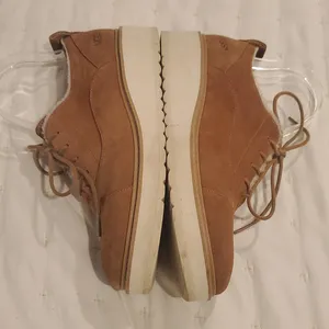 UGG JOHANNA SPILL SEAM OXFORDS platform Oxford shoes in chestnut suede thumbnail 6