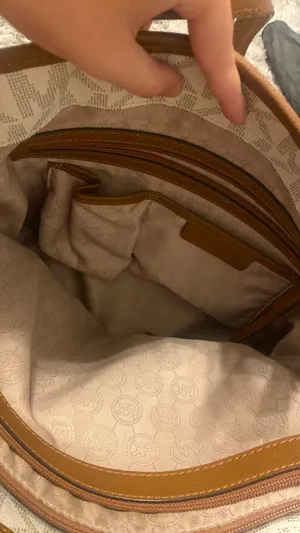 Michael Kors Purse thumbnail 7