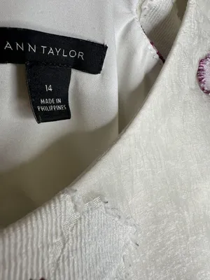 Ann Taylor Dress Womens 14 Ivory Purple Floral Jacquard Sleeveless Sheath Lined thumbnail 3