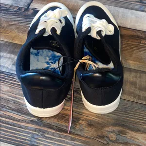 Roxy black and white canvas shoe size 8 thumbnail 3