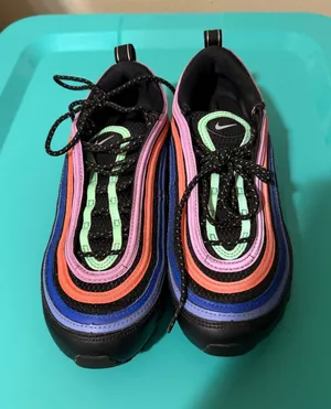 Nike  thumbnail 1