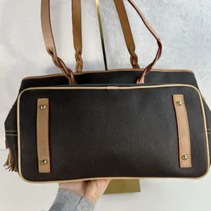 Dooney & Bourke Florentine Bailey Tote Bag Black Pebbled Leather Tassel Classic thumbnail 6
