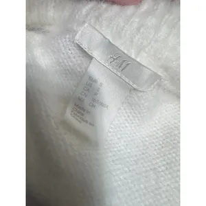 HM White Eyelash Fluffy Knit Sweater Womens Small Fuzzy Crew Neck Pullover thumbnail 4