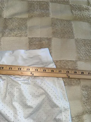 Lululemon Final Lap Short (2.5")
White size 8 thumbnail 3