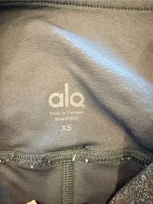 Alo Yoga Interlocking Lace-Up Glitter Biker Shorts - Black Silver - XS thumbnail 4