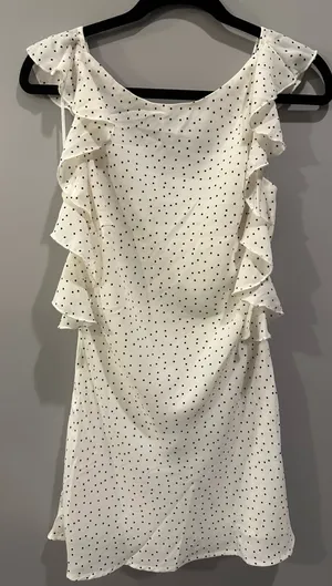 Le Lis Polka Dot Ruffle Dress thumbnail 4