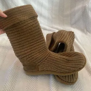 UGG knit tall boots size 6 thumbnail 1