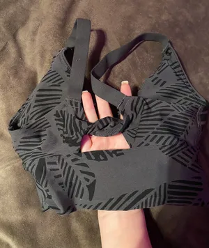 Aerie twist back sports bra thumbnail 3
