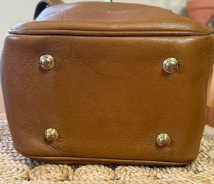 Vintage Dooney & Bourke Norwalk Leather Bucket Shoulder Bag Dark Tan / Lt Brown thumbnail 9