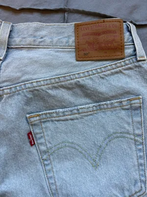 Levi’s 501 Mid-Thigh Shorts thumbnail 4