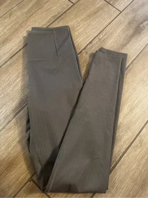 girlfriend collective Ribbed High-Rise Leggings in Olive thumbnail 4