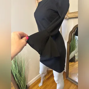 Blush Boutique Black Mini Bell Sleeve Dress Medium thumbnail 2