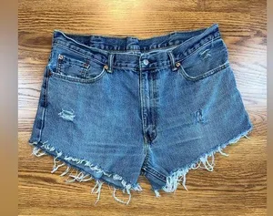 Funky Levi’s 550 Cutoff Jean Shorts! thumbnail 1