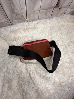 Lululemon Everywhere Belt Bag *1L -- OS -- Dark Terracotta/White Opal thumbnail 3
