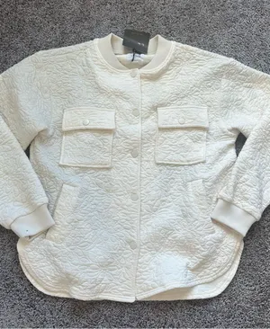 Le Lis Ivory Quilted Bomber Jacket thumbnail 1