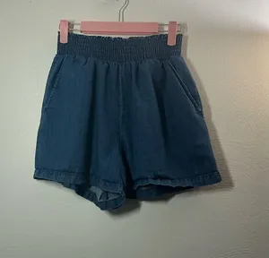Universal Threads High-Waist Smocked Denim Shorts Size XS thumbnail 1