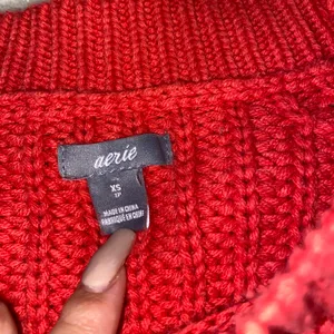 Sweater thumbnail 2