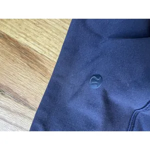 Lululemon Reveal Crop 15"‎ in Midnight Navy Blue size 8 No Flaws thumbnail 5