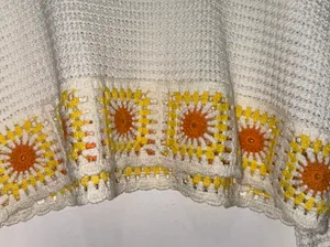 Sincerely Jules Ivory Crochet Floral Cropped Boxy Sweater Size L thumbnail 3
