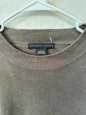 Geoffrey Beene Sweater size large  thumbnail 2