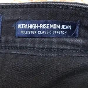 Hollister Women’s Black Denim Ultra High-Rise Mom Jean thumbnail 11