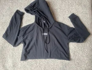Gymshark Power Down Cropped Hoodie Black Snap Button Sides Boxy Pullover Small thumbnail 1
