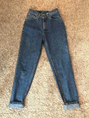 Vintage High Waisted mom Jeans thumbnail 1