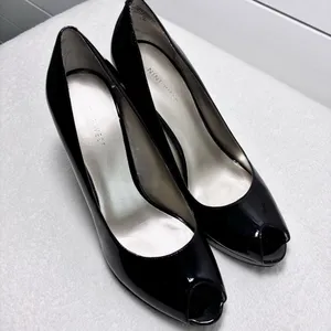 Nine West Black Peep Toe Heels Patent Upper Leather Open Toe Heels Pumps Size 9M thumbnail 3
