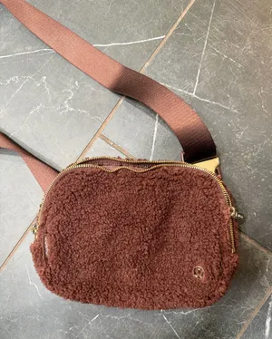 Lululemon Belt Bag thumbnail 1