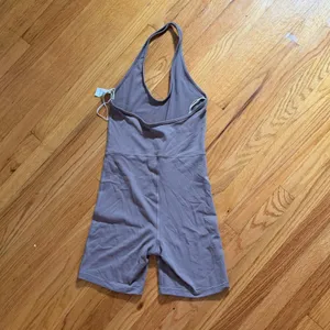 Wilfred Free Aritzia Halter Romper XS Mauve Purple Nylon Spandex Bodysuit 89071 thumbnail 2
