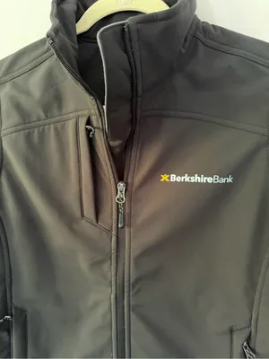 Berkshire Women's Black Softshell Vest Size XL thumbnail 2