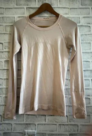 Lululemon Long Sleeve Swiftly Tech thumbnail 1