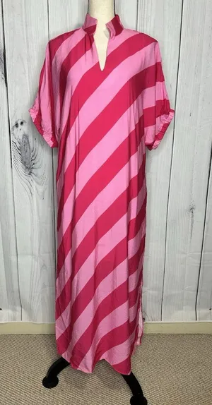 Entro Women’s Maxi Shirt Dress Sz S Diagonal Striped Collared Short Sleeve Pinks thumbnail 1