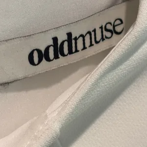 OddMuse Off-White Cap Sleeve Mini Dress - size Medium thumbnail 5