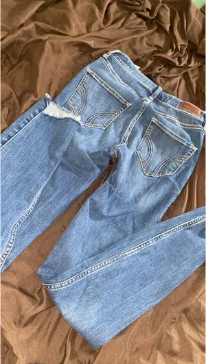 Hollister ultra high rise Skinny Jeans thumbnail 3