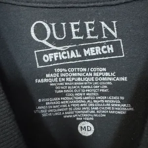 Queen A Night at the Opera Album Zodiac Crest Art Band Tee M thumbnail 4