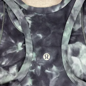 Lululemon Tank Top Womens 4 Green Black Batik Racerback Athletic Yoga Workout thumbnail 2
