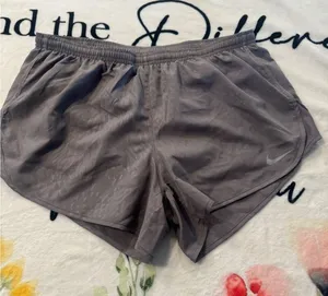 Nike Dri-FIT Womens Medium Gray TRunning Shorts Athletic Gym Workout Size L thumbnail 1