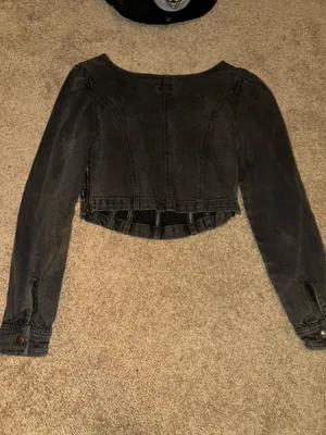 Lee Cropped Black Jean Longsleeve Shirt thumbnail 3