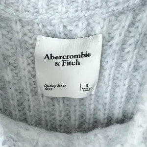 Abercrombie Sweater thumbnail 4