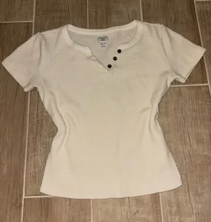 BDG Top Urban Outfitters thumbnail 1