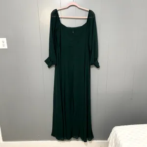 NWOT Lulus Feel the Romance Emerald Green Off-the-Shoulder Maxi Dress 1X thumbnail 5