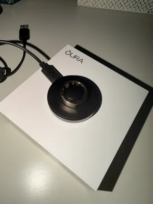 Oura Ring Gen3 Heritage Gold thumbnail 4