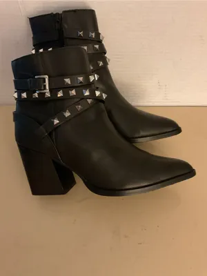 Steve Madden women black leather stud biker.Cala biker heel boots US 8.5 thumbnail 6