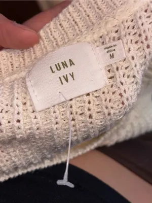 Women's Cream Heart-Appliqué Knit Sweater thumbnail 6